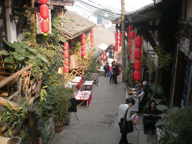 夜读丨“少说一句”的艺术
